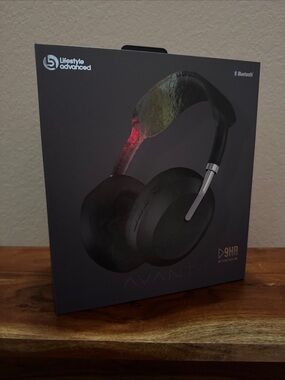 Avant Lifestyle advanced Over-Ear Bluetooth HD Wireless Headphones - Black